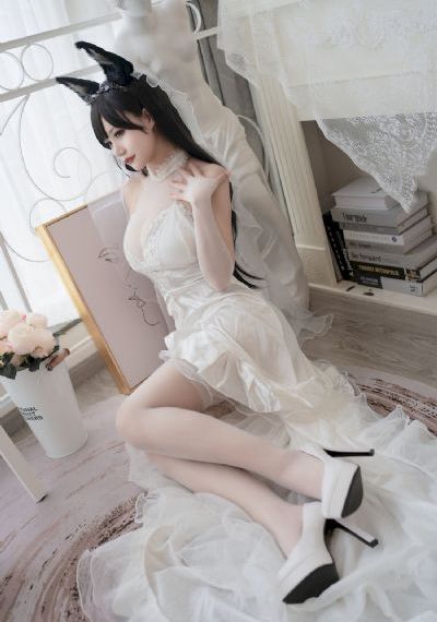 免费成人美女女_DVD最新电影在线观看
