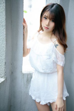 欧美鲜肉写真_高清手机在线观看
