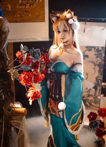 欧美情趣内衣秀大尺度_BD电影完整版