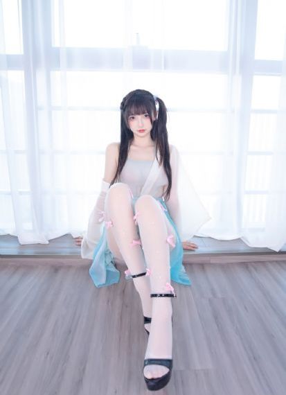 年轻的少妇三级在线专辑_HD电影完整版