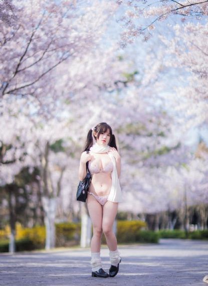 欧美男的透明内裤图片_1080高清在线观看