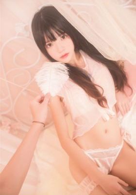 欧美美女光脚_在线电影观看
